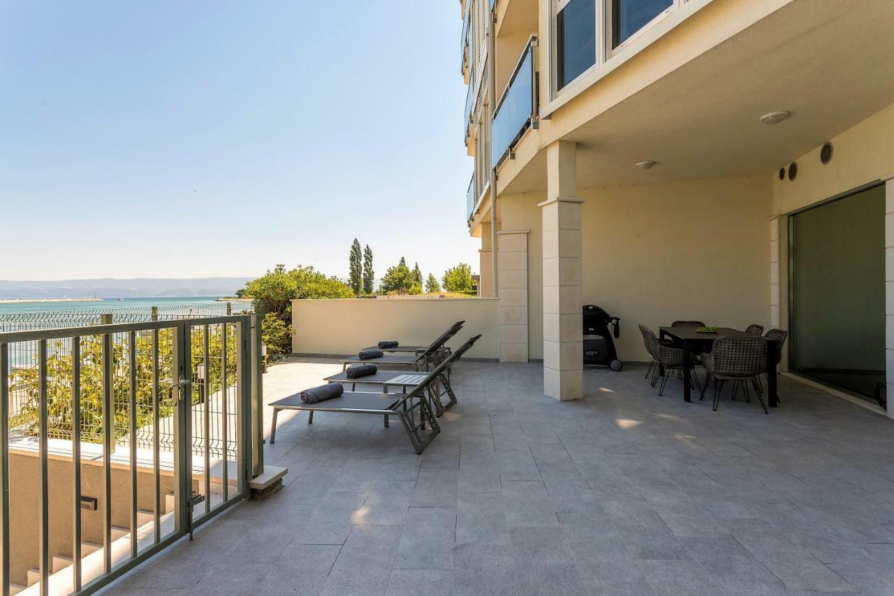 Luxury Apartment With Hot Tub Omis Exterior photo